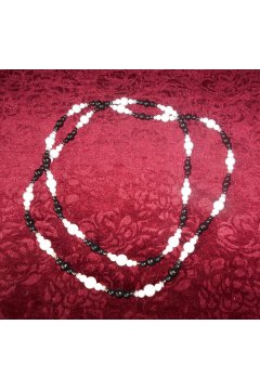 Бусы черно-белые "Аргентина"