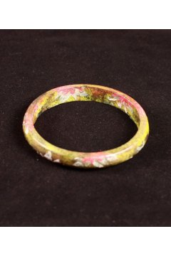 Браслет зеленый "Красные цветы" (Дерево)